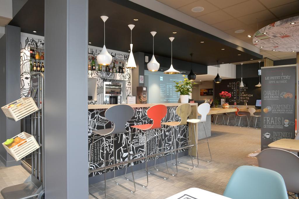 Hotel Ibis Saint Quentin Basilique Exterior foto
